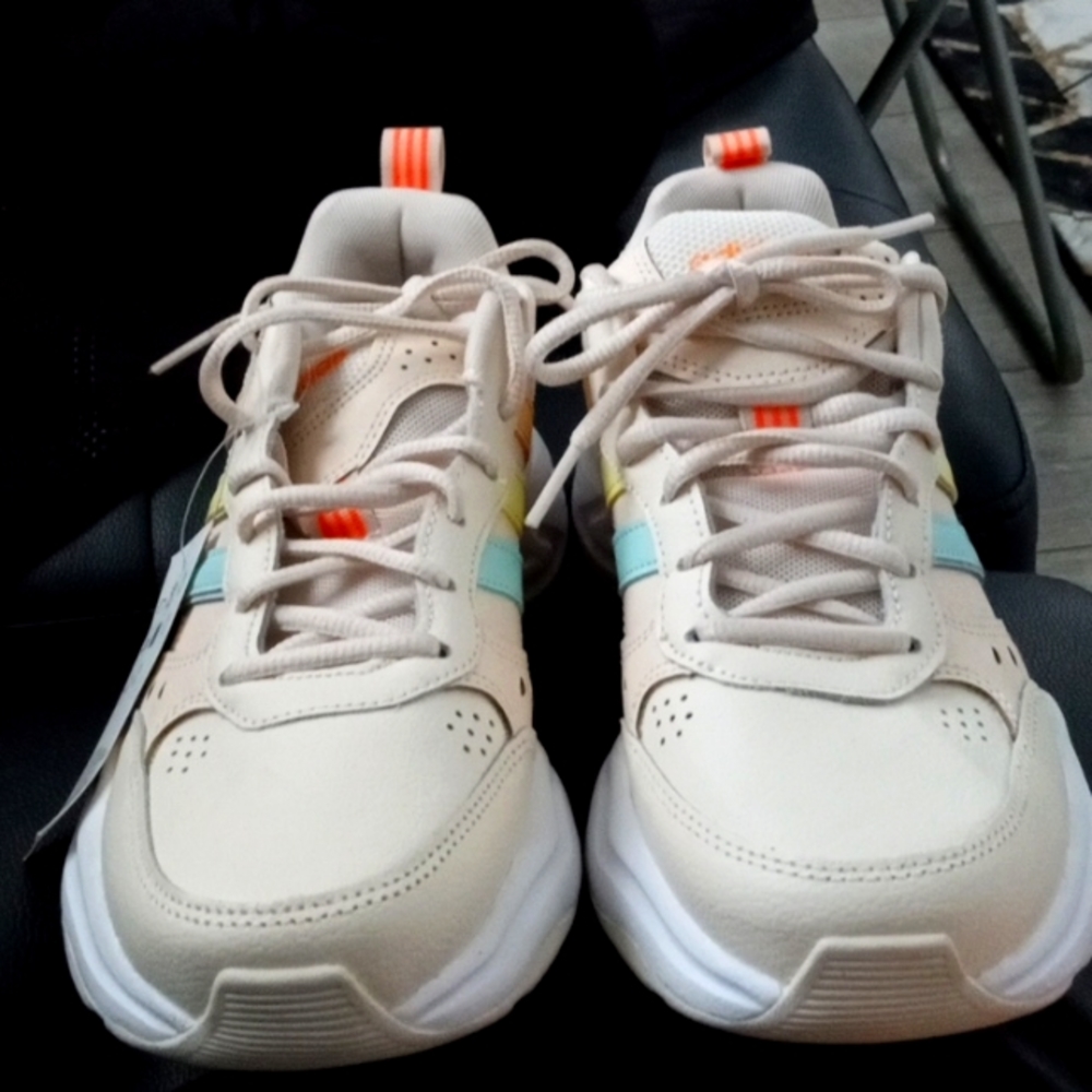 Adidas Tennis Shoes